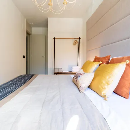 Belvilla By Oyo In Benasque, Cleaning Included 公寓