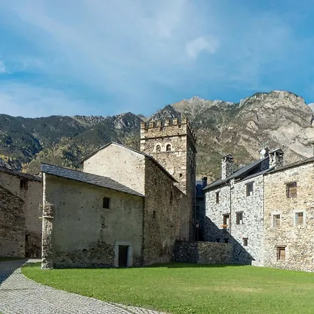 Stone House Near Cerler Resort, Cleaning Included * Benasque