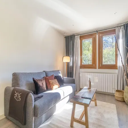 Stone House Near Cerler Resort, Cleaning Included Benasque